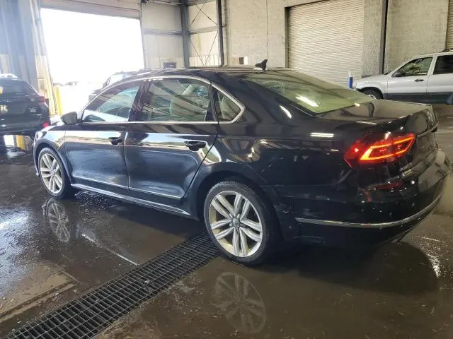 2017 VOLKSWAGEN PASSAT SE  