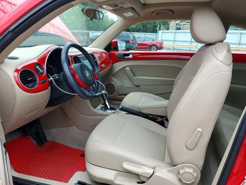 2013 VOLKSWAGEN BEETLE   