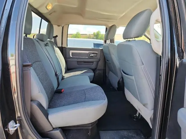 2017 RAM 1500 SLT