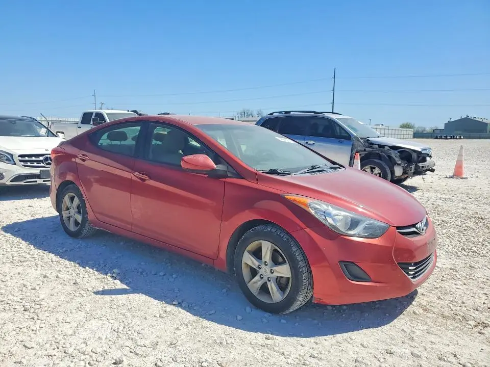 2013 HYUNDAI ELANTRA GLS  