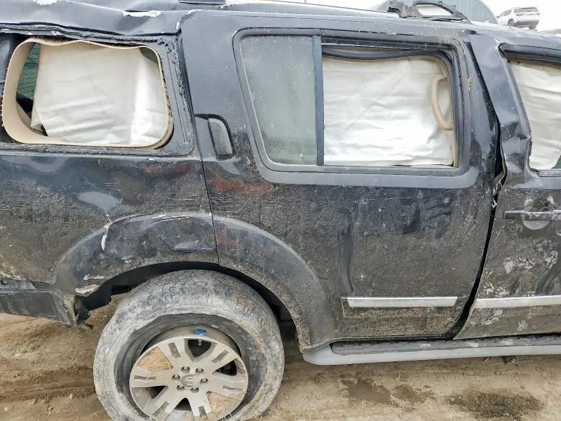 2011 NISSAN PATHFINDER S  