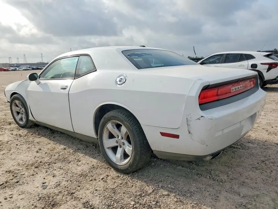 2014 DODGE CHALLENGER SXT  