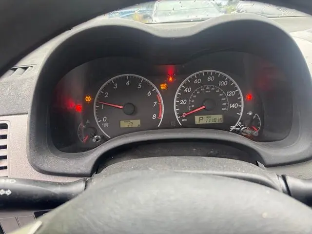 2013 TOYOTA COROLLA BASE  