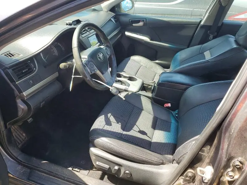 2013 TOYOTA CAMRY SE  