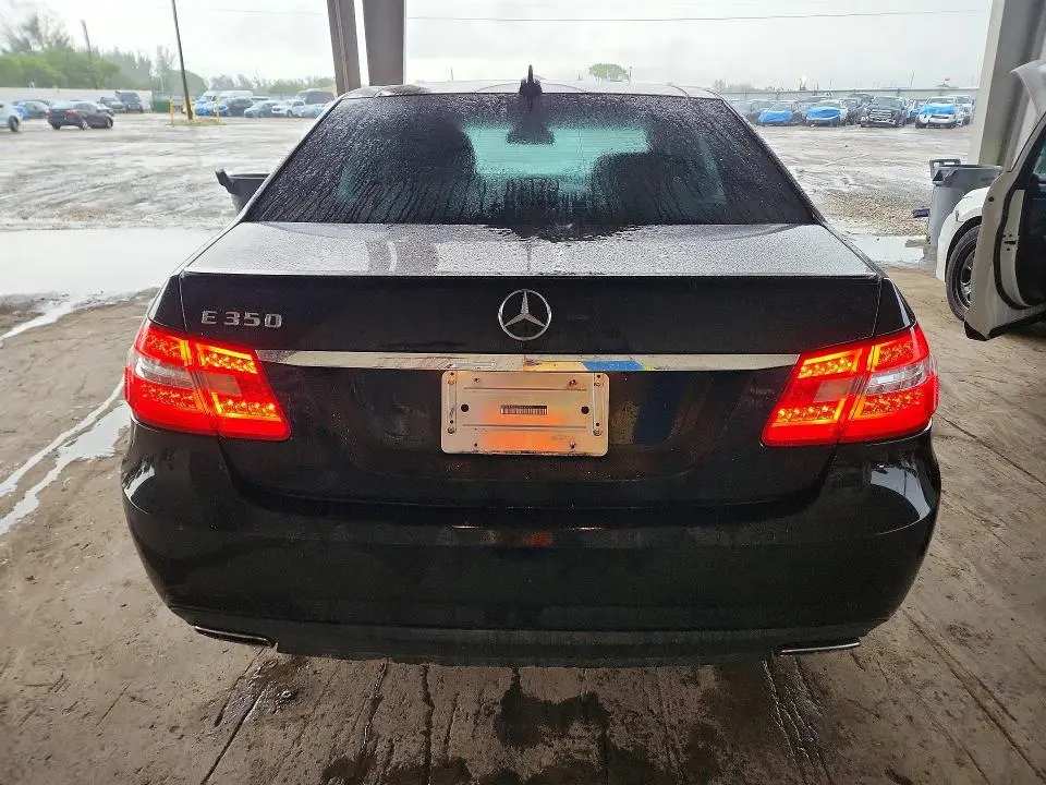 2011 MERCEDES-BENZ E 350  