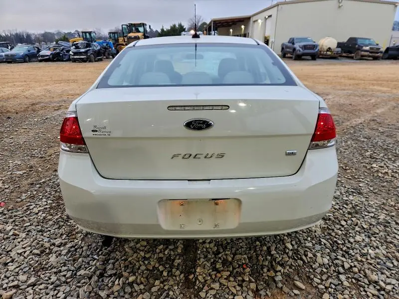 2010 FORD FOCUS SE  