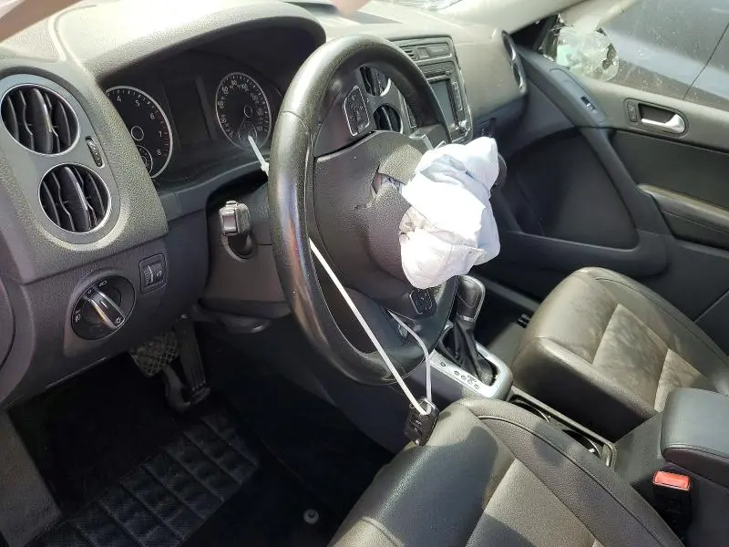 2015 VOLKSWAGEN TIGUAN S  