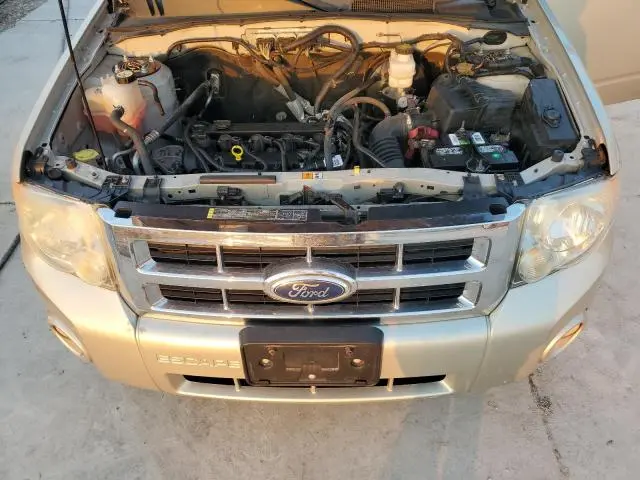 2011 FORD ESCAPE XLT  
