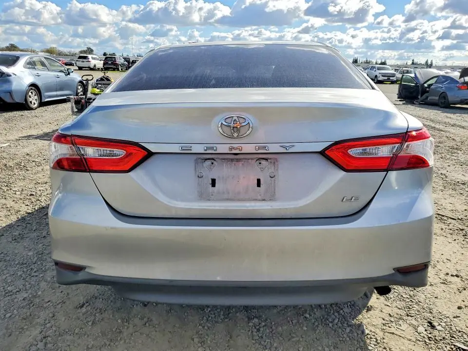 2018 TOYOTA CAMRY LE  