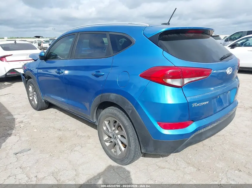 2017 HYUNDAI TUCSON SE