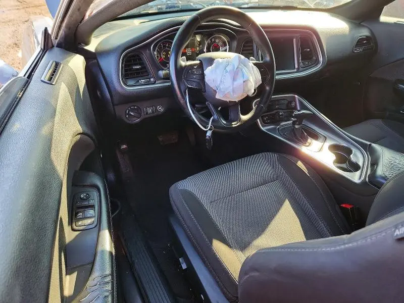 2016 DODGE CHALLENGER SXT  