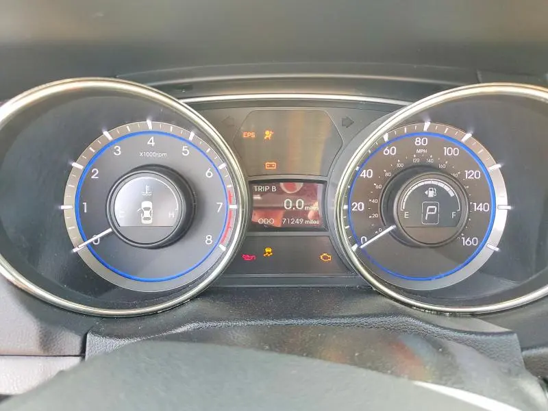 2012 HYUNDAI SONATA GLS  