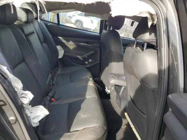 2023 MAZDA 3 SELECT  
