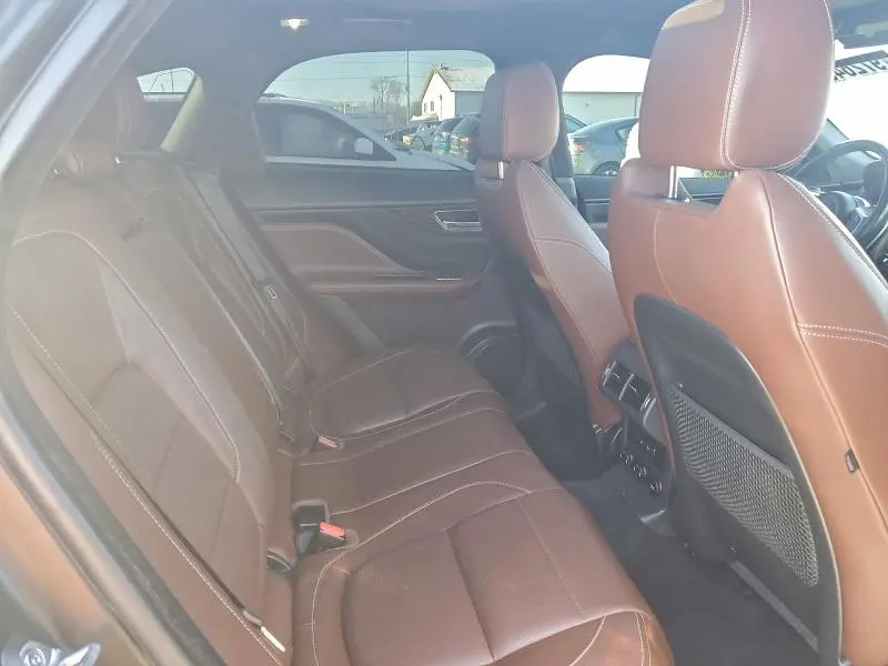 2017 JAGUAR F-PACE S  