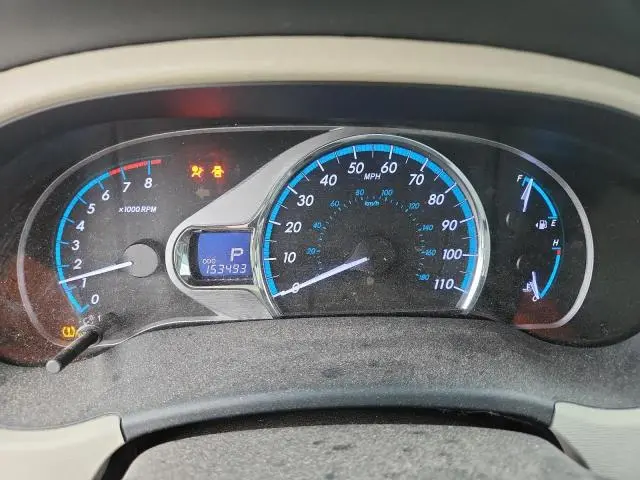 2013 TOYOTA SIENNA XLE