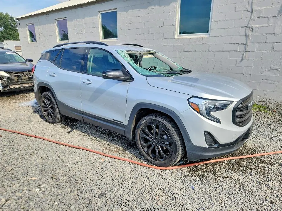 2021 GMC TERRAIN SLE  