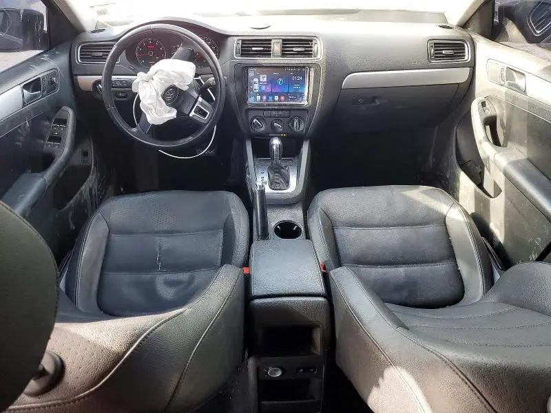 2013 VOLKSWAGEN JETTA   