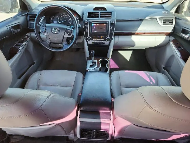 2014 TOYOTA CAMRY XLE  