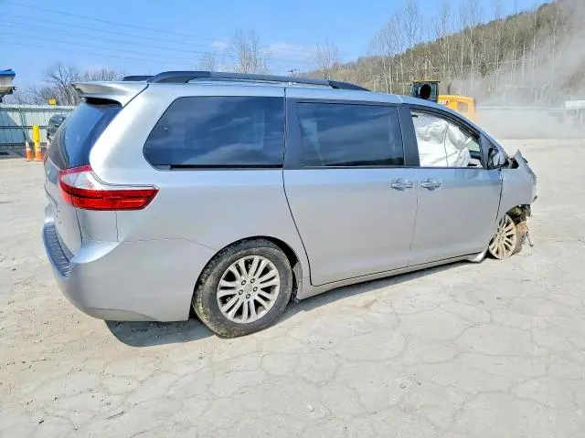 2017 TOYOTA SIENNA XLE 8-PASSENGER  