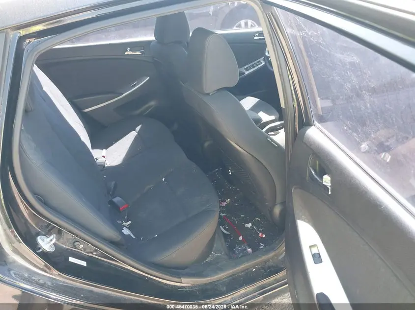 2012 HYUNDAI ACCENT SE