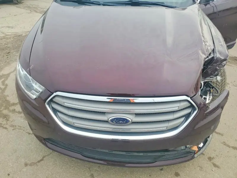 2018 FORD TAURUS SEL  