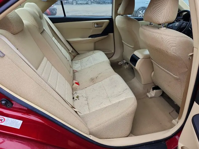 2016 TOYOTA CAMRY LE  