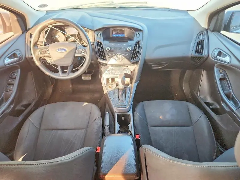 2017 FORD FOCUS SE  