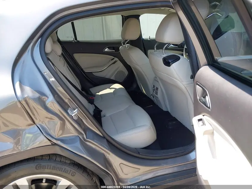2016 MERCEDES-BENZ GLA 250 4MATIC