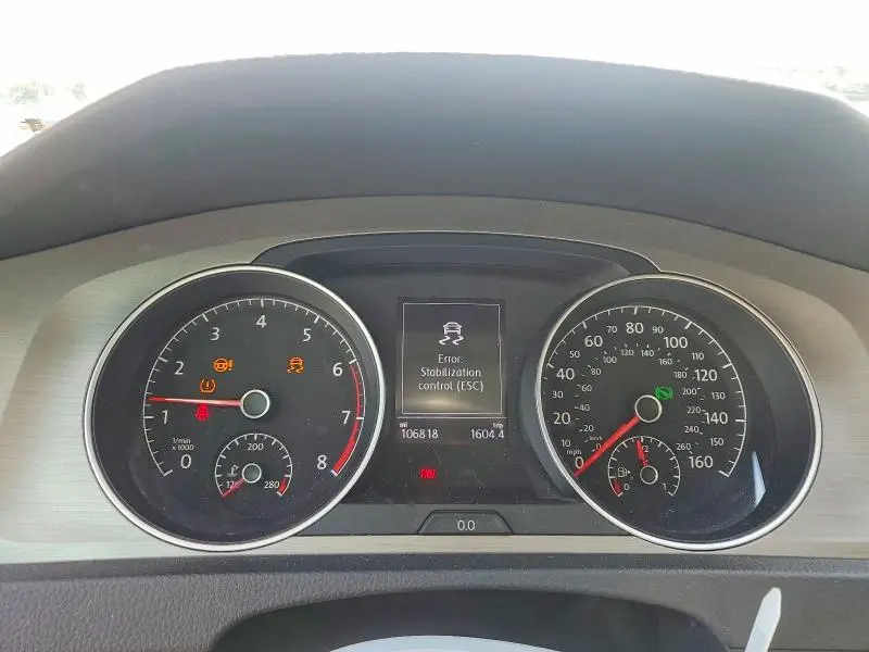 2016 VOLKSWAGEN GOLF S/SE  