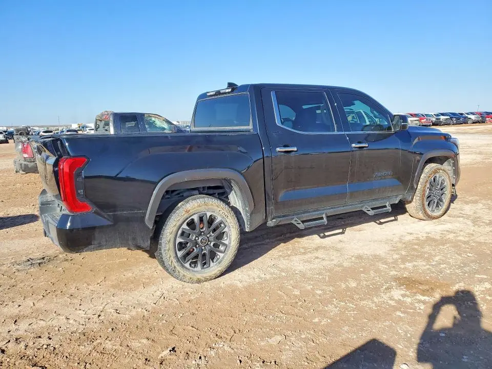 2022 TOYOTA TUNDRA CREWMAX LIMITED  