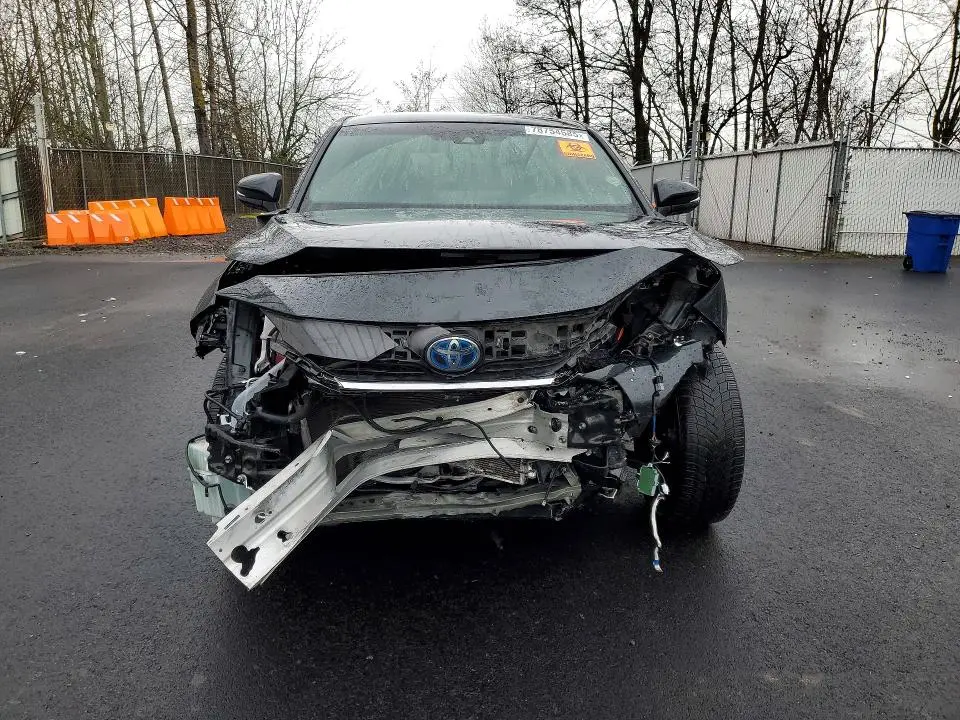 2021 TOYOTA VENZA LIMITED  