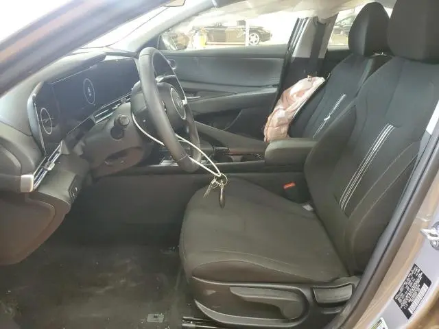 2025 HYUNDAI ELANTRA SEL  