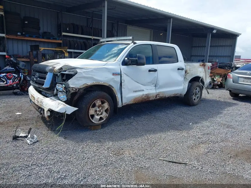 2010 TOYOTA TUNDRA SR5 5.7L V8