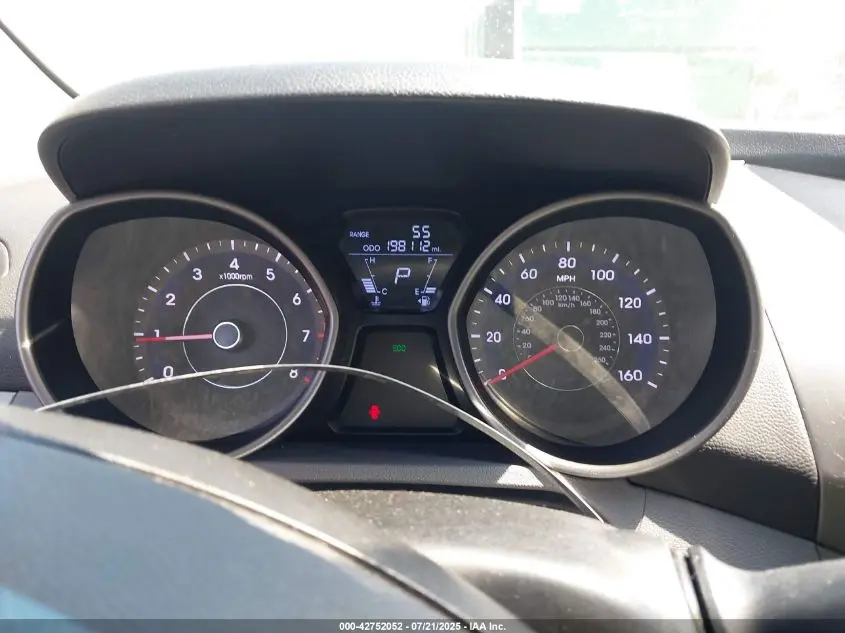 2013 HYUNDAI ELANTRA GLS
