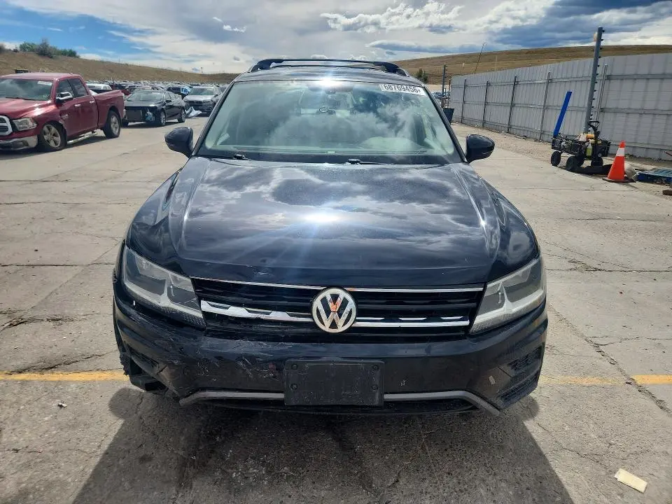 2018 VOLKSWAGEN TIGUAN SE  