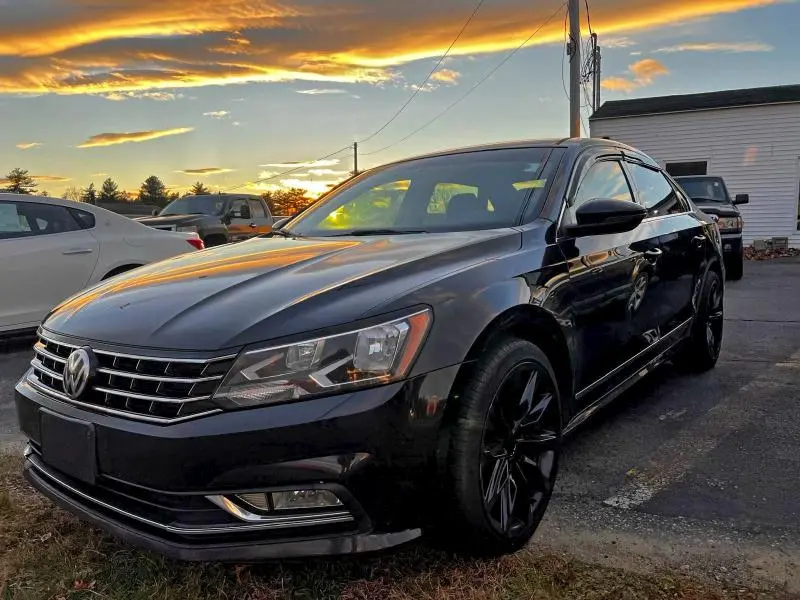 2017 VOLKSWAGEN PASSAT S  