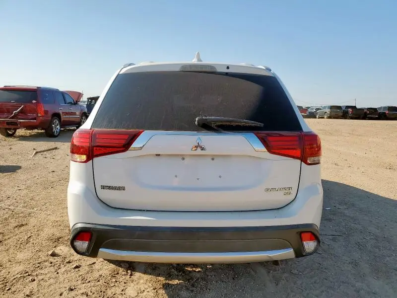 2018 MITSUBISHI OUTLANDER SE  