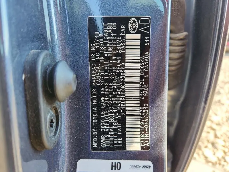 2019 TOYOTA COROLLA SE  