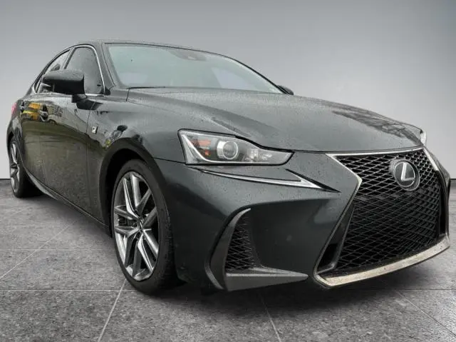 2019 LEXUS IS 300  