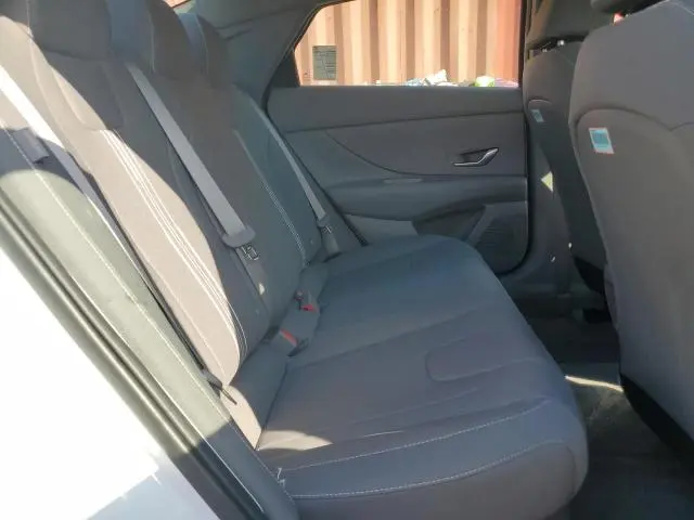 2025 HYUNDAI ELANTRA BLUE  