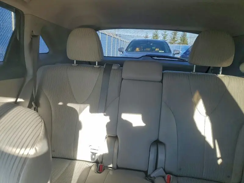 2014 TOYOTA VENZA LE  