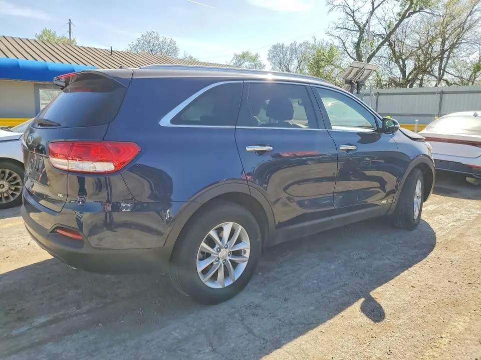 2017 KIA SORENTO LX V6  