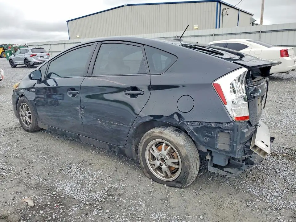 2011 TOYOTA PRIUS THREE  