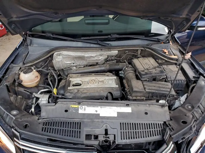 2016 VOLKSWAGEN TIGUAN S  