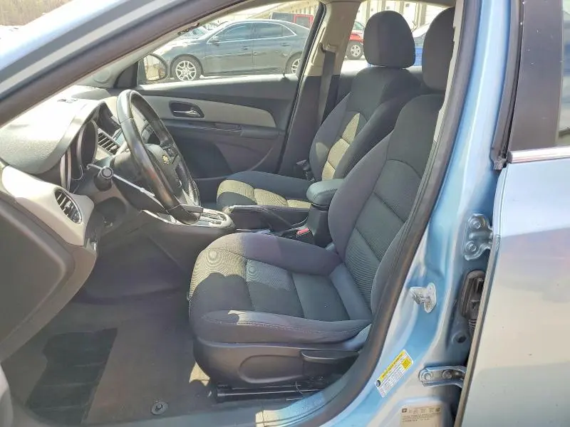 2012 CHEVROLET CRUZE LT  