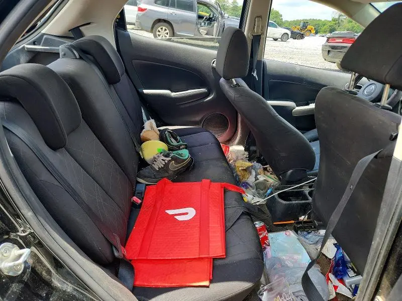 2011 MAZDA MAZDA2   