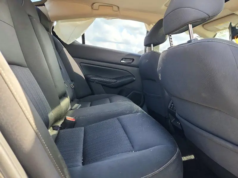 2019 NISSAN ALTIMA SV  