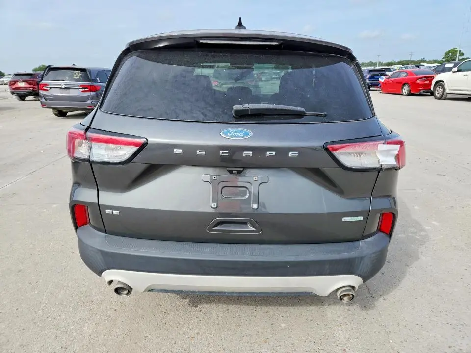 2020 FORD ESCAPE SE  