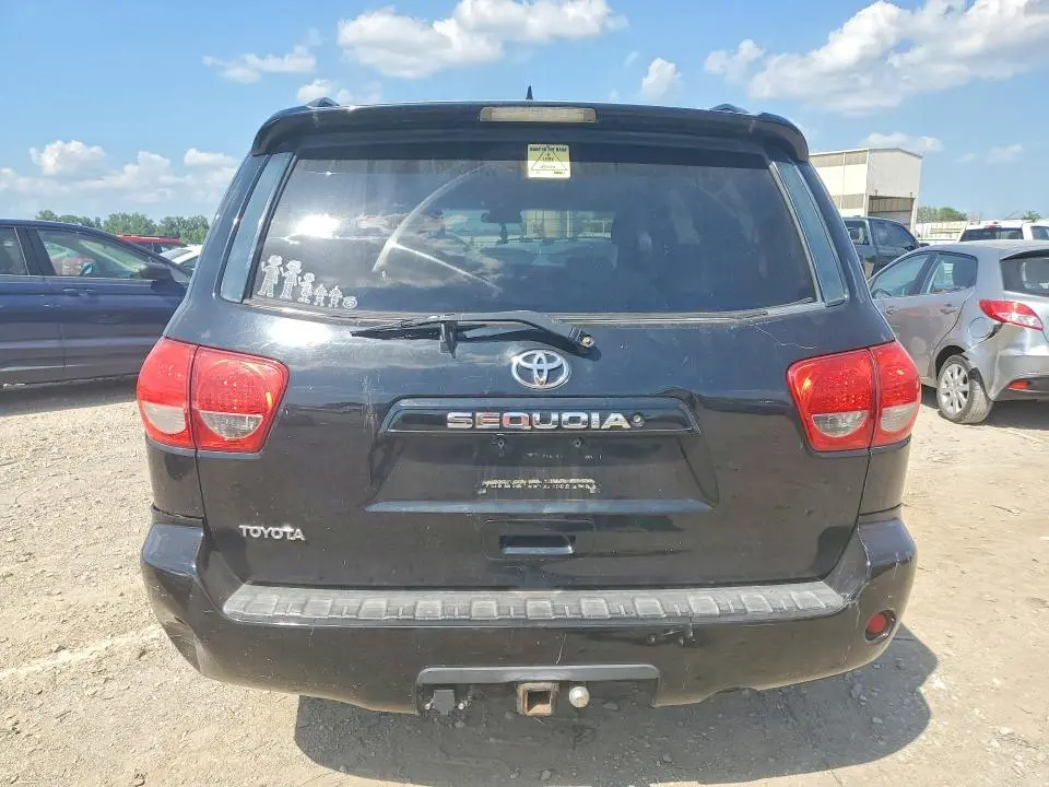 2010 TOYOTA SEQUOIA SR5  