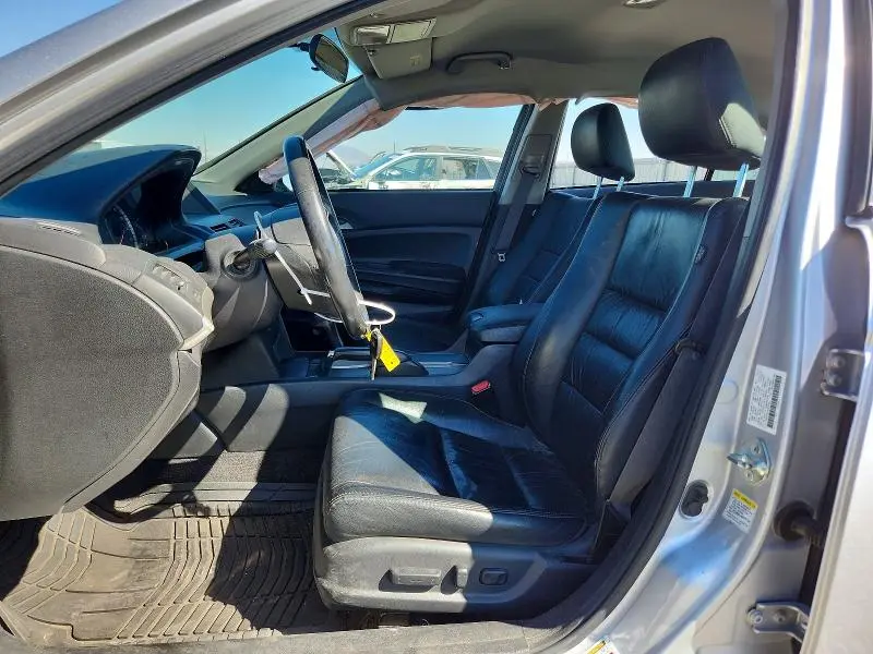2011 HONDA ACCORD SE  